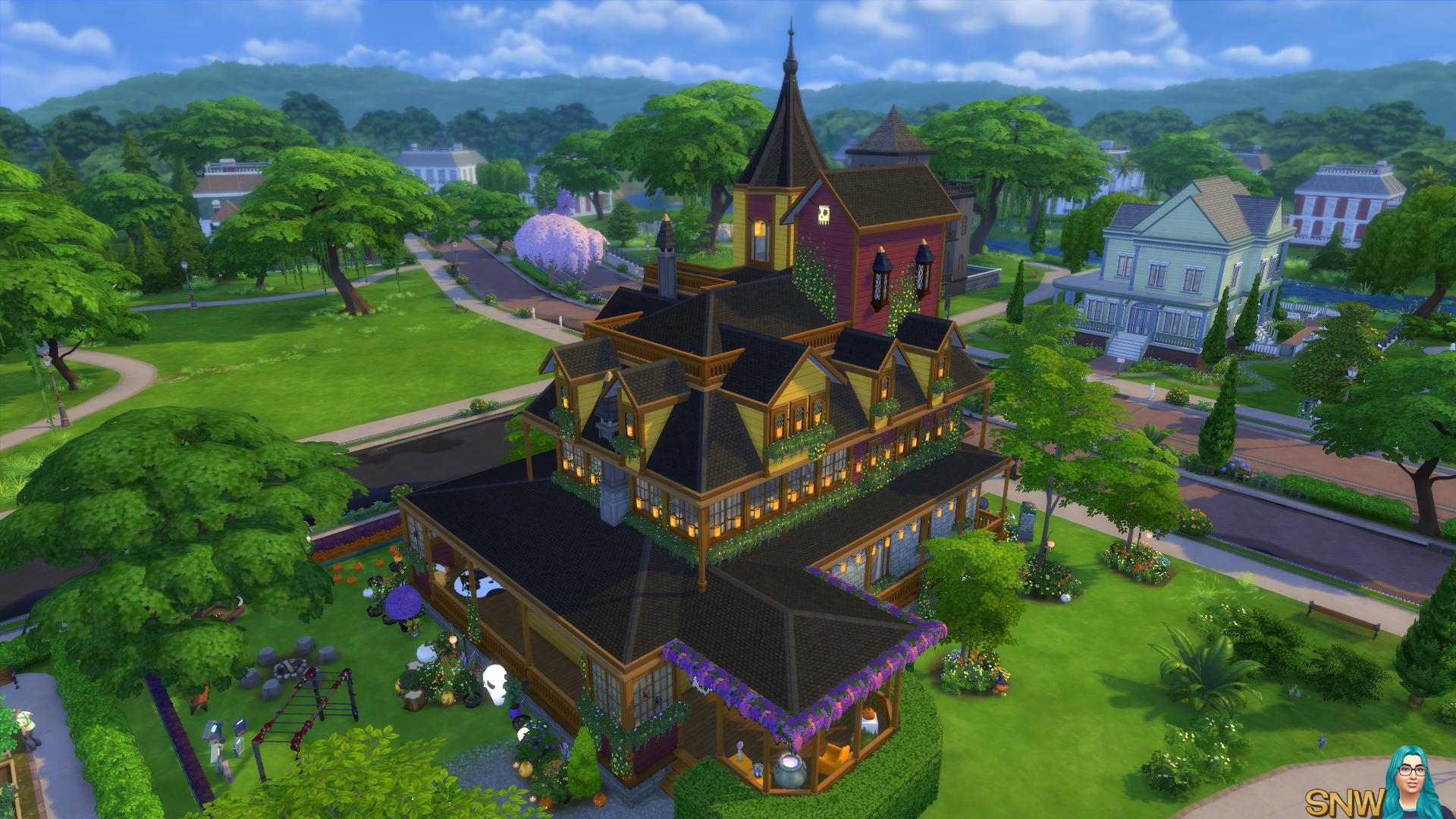 Spooky &amp; Cute Victorian Home